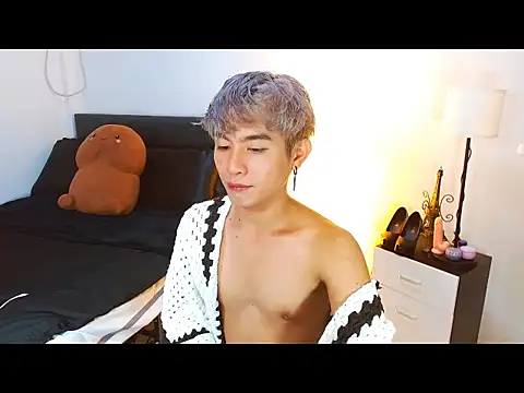 Snapshot of WildestTwink chatting on 04.27.26 WildestTwink online show from 04.27.26