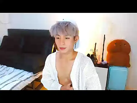 Snapshot of WildestTwink chatting on 04.29.26 WildestTwink online show from 04.29.26