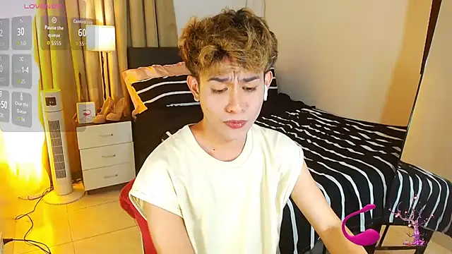 Snapshot of WildestTwink chatting on 07.28.26 WildestTwink online show from 07.28.26