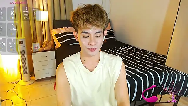 Snapshot of WildestTwink chatting on 07.28.26 WildestTwink online show from 07.28.26