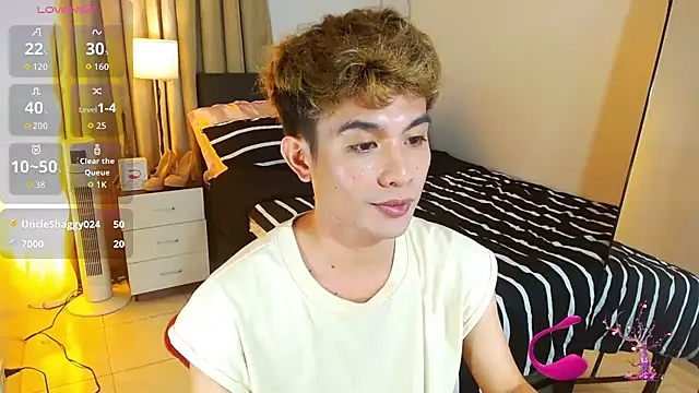 Snapshot of WildestTwink chatting on 07.28.26 WildestTwink online show from 07.28.26