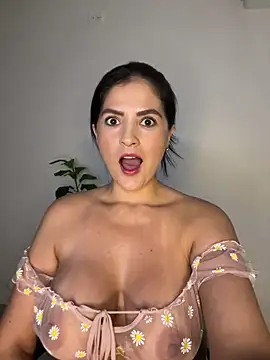 Carolina Novoa online show from 12.15.24