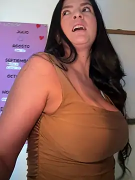 Carolina Novoa online show from 02.06.25