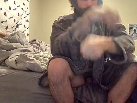 Snapshot of DrizzleMAN4187 chatting on 12.20.25 DrizzleMAN4187 online show from 12.20.25