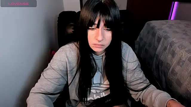 Snapshot of Fallengangel chatting on 05.12.26 Fallengangel online show from 05.12.26