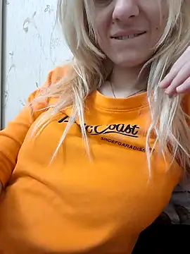 YogisticJuli666 online show from 01.24.25