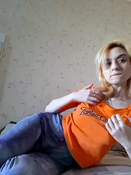 YogisticJuli666 online show from 02.27.25