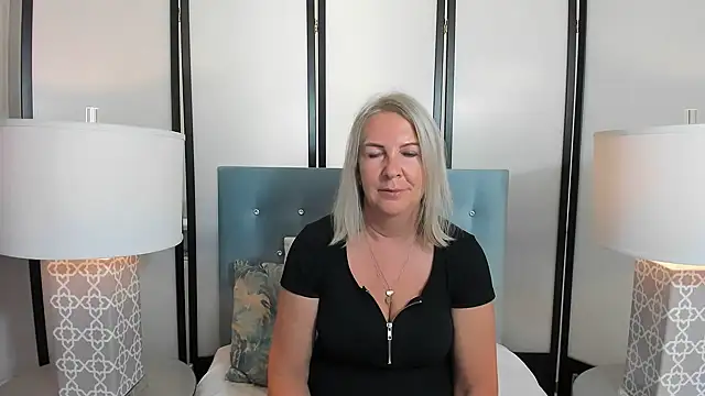 EricaTop online show from 03.22.25