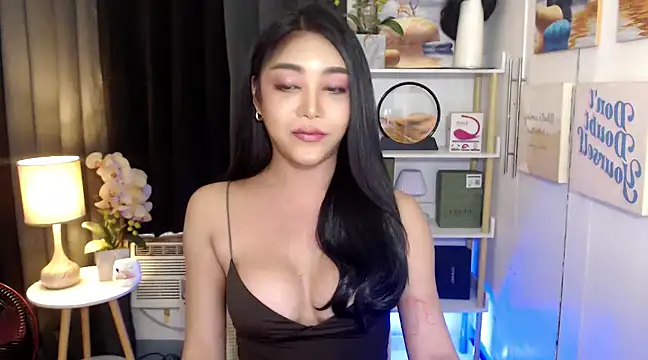 AsianMariaTs online show from 01.13.25
