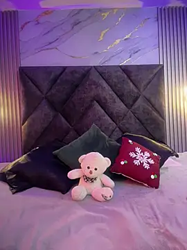 Zafira Alabi online show from 12.20.25