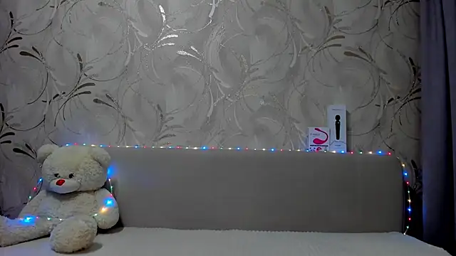 Snapshot of Malika_Lisan chatting on 02.27.25 Malika Lisan online show from 02.27.25