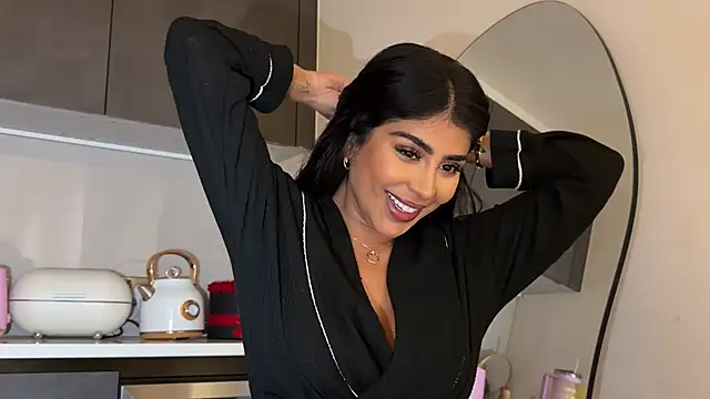 ArabicBarbie online show from 12.22.25