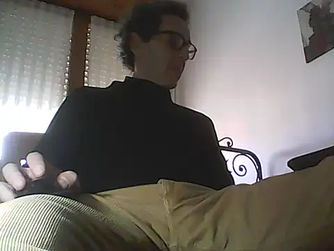 Snapshot of Moro_ra chatting on 02.21.26 Moro ra online show from 02.21.26