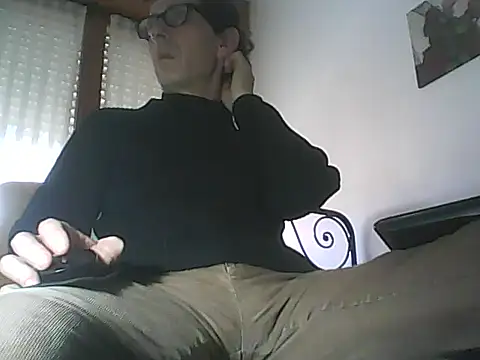 Snapshot of Moro_ra chatting on 02.27.26 Moro ra online show from 02.27.26