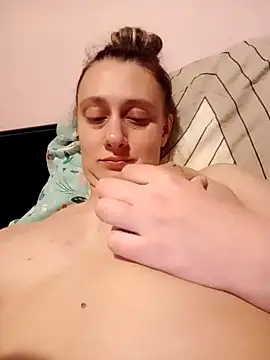 SexyAmanda32 online show from 01.04.25