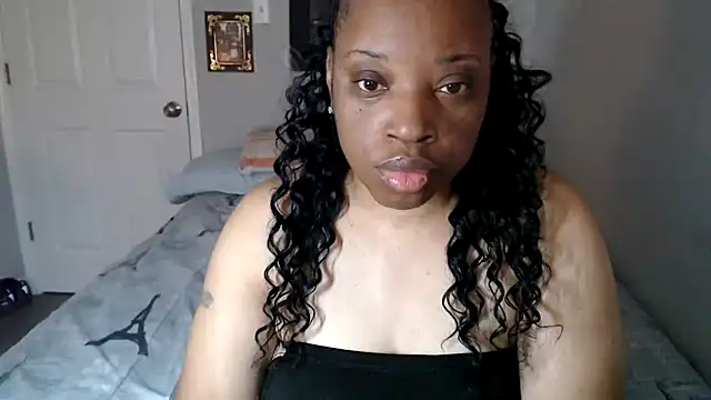 Sexymona1218 online show from 10.12.25