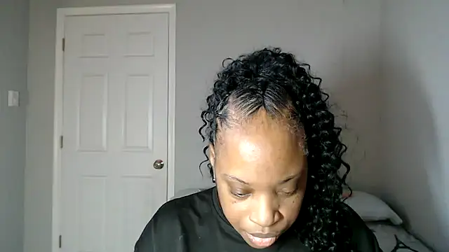 Sexymona1218 online show from 11.20.25