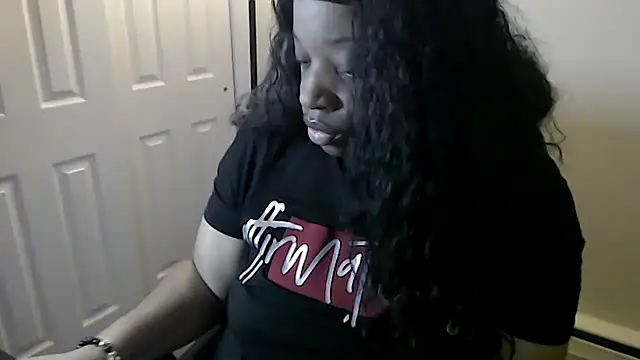 Sexymona1218 online show from 01.06.26