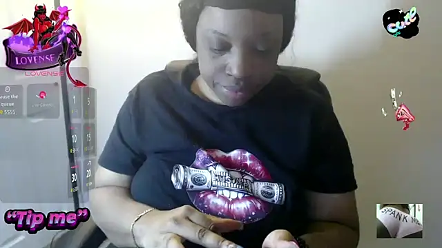 Sexymona1218 online show from 02.19.26