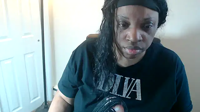 Sexymona1218 online show from 04.19.26