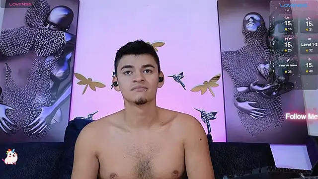 Snapshot of VikoHands chatting on 12.11.24 VikoHands online show from 12.11.24