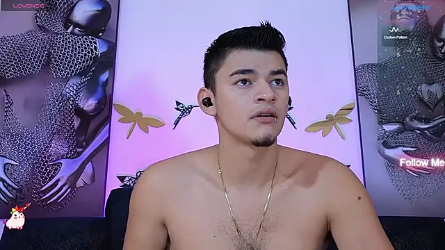 Snapshot of VikoHands chatting on 12.17.24 VikoHands online show from 12.17.24