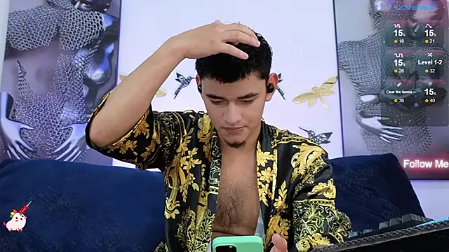 Snapshot of VikoHands chatting on 02.18.25 VikoHands online show from 02.18.25