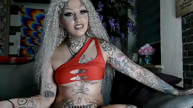 RoxxyInk online show from 02.12.25