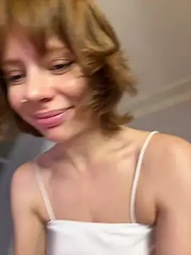 Snapshot of Oopsfoxy chatting on 01.11.25 Oopsfoxy online show from 01.11.25