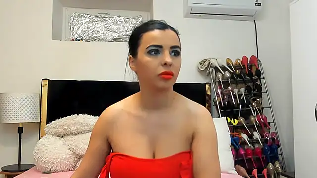 juliahayessxx online show from 04.13.26