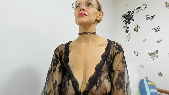 jennifersmit1 online show from 05.13.26