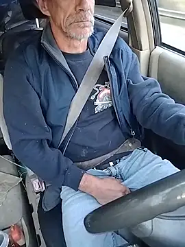 Snapshot of Biknight chatting on 11.10.25 Biknight online show from 11.10.25