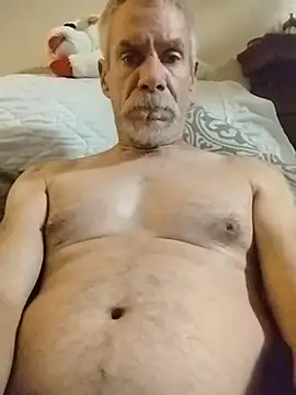 Snapshot of Biknight chatting on 12.02.25 Biknight online show from 12.02.25