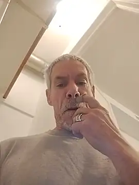 Snapshot of Biknight chatting on 02.09.26 Biknight online show from 02.09.26