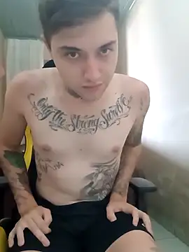 Snapshot of DanielMagains chatting on 03.04.25 DanielMagains online show from 03.04.25