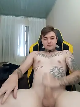 Snapshot of DanielMagains chatting on 03.07.25 DanielMagains online show from 03.07.25