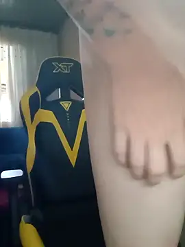 Snapshot of DanielMagains chatting on 03.14.25 DanielMagains online show from 03.14.25