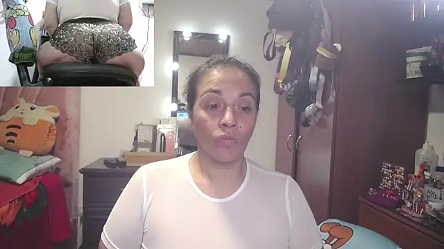 zoe hotxxx online show from 04.20.26