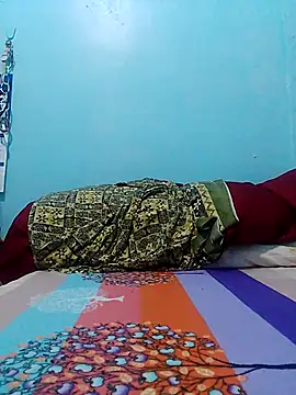 Snapshot of sexylizzy4u chatting on 09.29.25 sexylizzy4u online show from 09.29.25