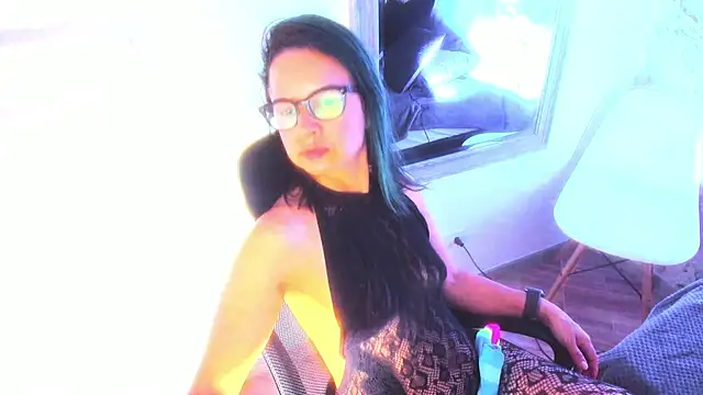 Snapshot of BrianaGarner chatting on 03.07.25 BrianaGarner online show from 03.07.25