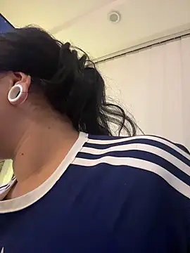 emilyjohanson online show from 04.21.26