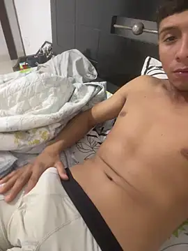 Thiagoo Frost online show from 10.28.25