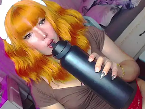 Snapshot of HOTnWILDalice chatting on 06.22.26 HOTnWILDalice online show from 06.22.26