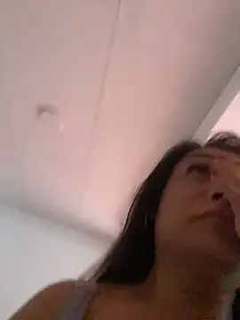 Snapshot of Afroditahott chatting on 11.27.25 Afroditahott online show from 11.27.25