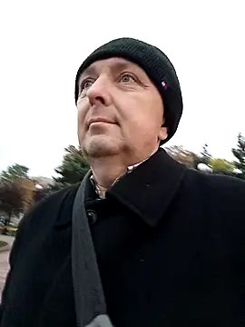 Snapshot of Pokaz2020 chatting on 10.18.25 Pokaz2020 online show from 10.18.25