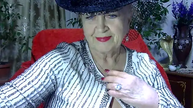 Emma52610 online show from 03.22.25