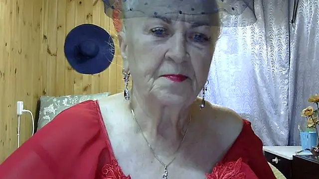 Emma52610 online show from 10.18.25