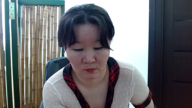 Snapshot of Akira_xx chatting on 01.13.25 Akira xx online show from 01.13.25