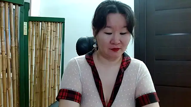 Snapshot of Akira_xx chatting on 01.15.25 Akira xx online show from 01.15.25