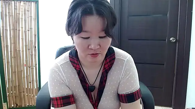 Snapshot of Akira_xx chatting on 01.16.25 Akira xx online show from 01.16.25